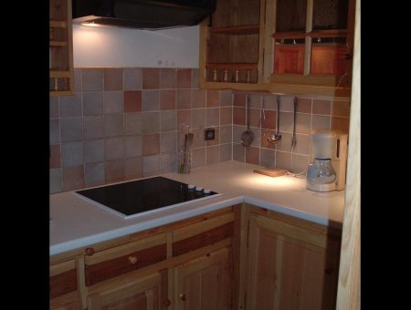 Cuisine avec lave vaiselle, frigo, congélateur...
