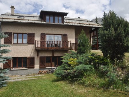 appartement au 1er étage avec balcon