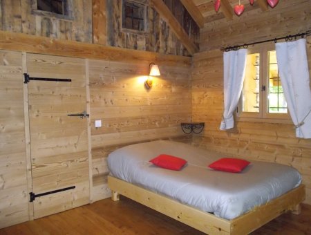 UNE CHAMBRE