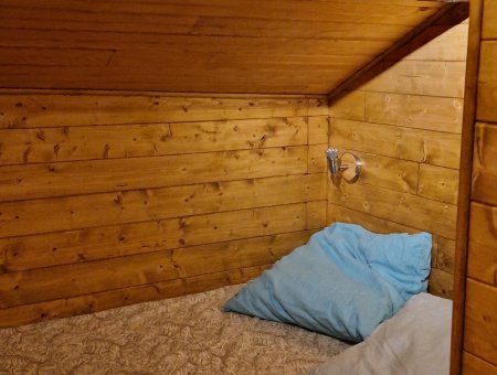 Petite chambre cabine avec lit en 140