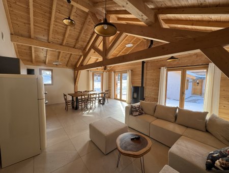 Chalet Agnel Molines Pièce à vivre donnant sur terrasse extérieure