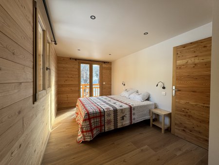 Chambre 4 à l'étage avec balcon lit 160*200