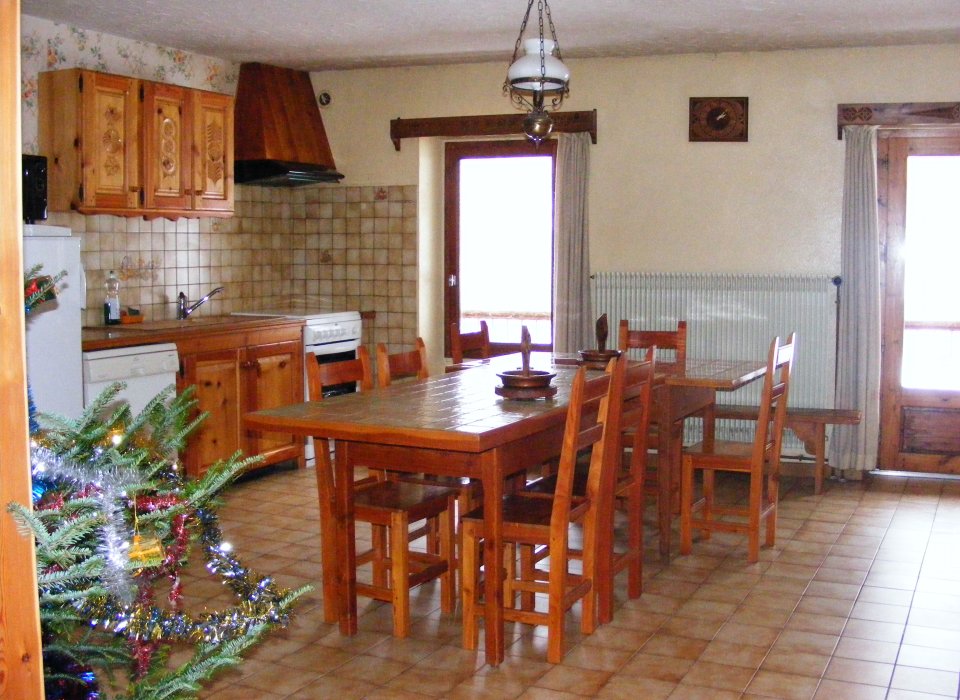 Grand séjour avec cuisine équipée