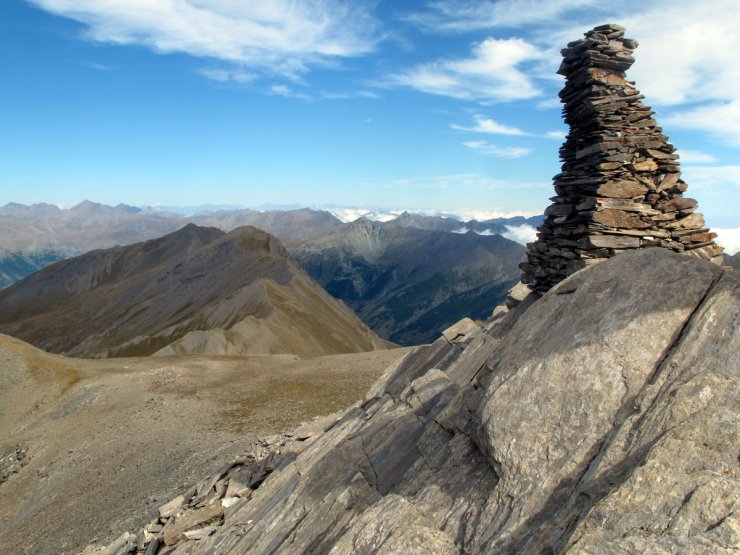 Cairn au sommet du pic Foréant à Ristolas