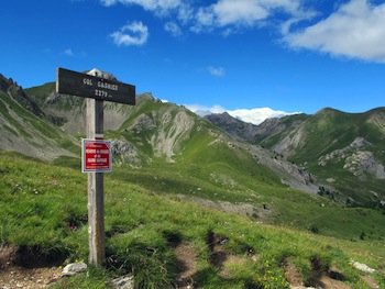 Depuis le Col Garnier entre Arvieux et le Guillestrois ; vue sur le Queyras