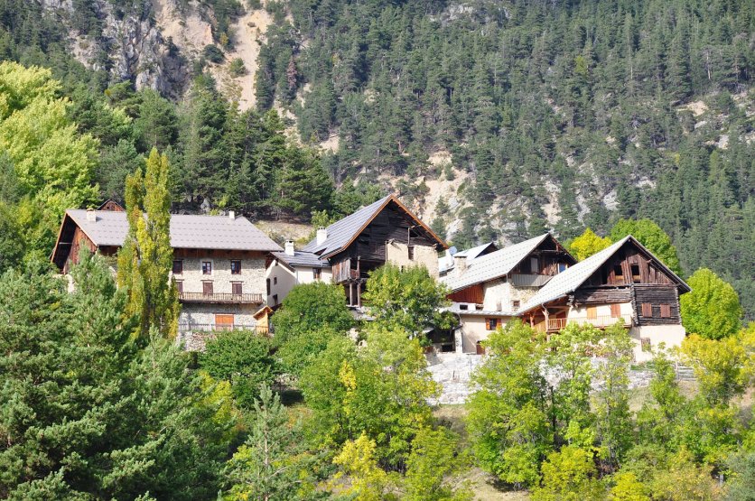 Le hameau des Escoyères