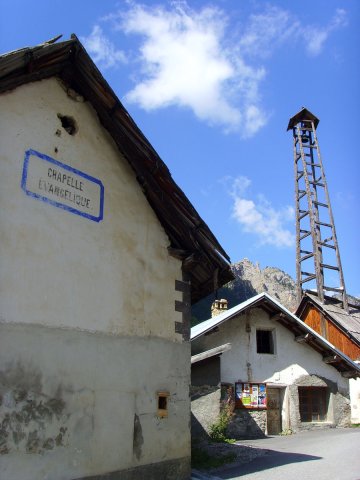 Glockenturm in Arvieux (Queyras, Hautes Alpes)