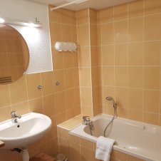 Salle de bain Appartement "Centauré" Arvieux en Queyras